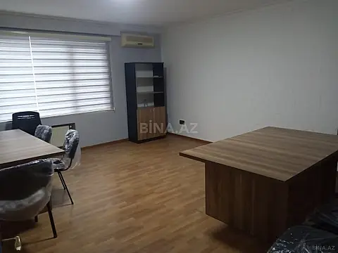 Kirayə verilir 3 otaqlı ofis 120 m²