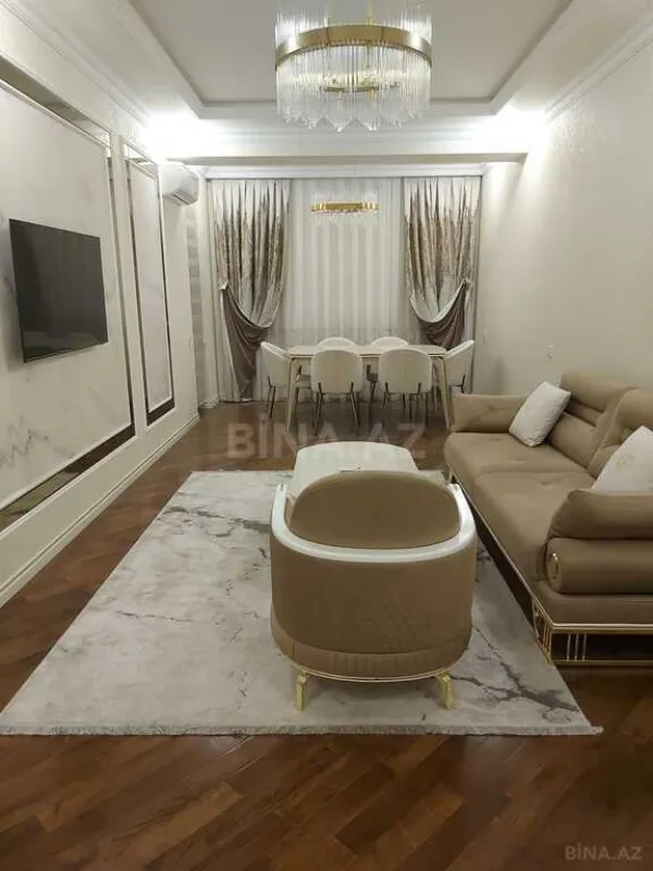 Kirayə verilir 2 otaqlı mənzil 96 m²