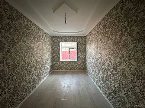Satılır 4 otaqlı həyət evi 100 m²