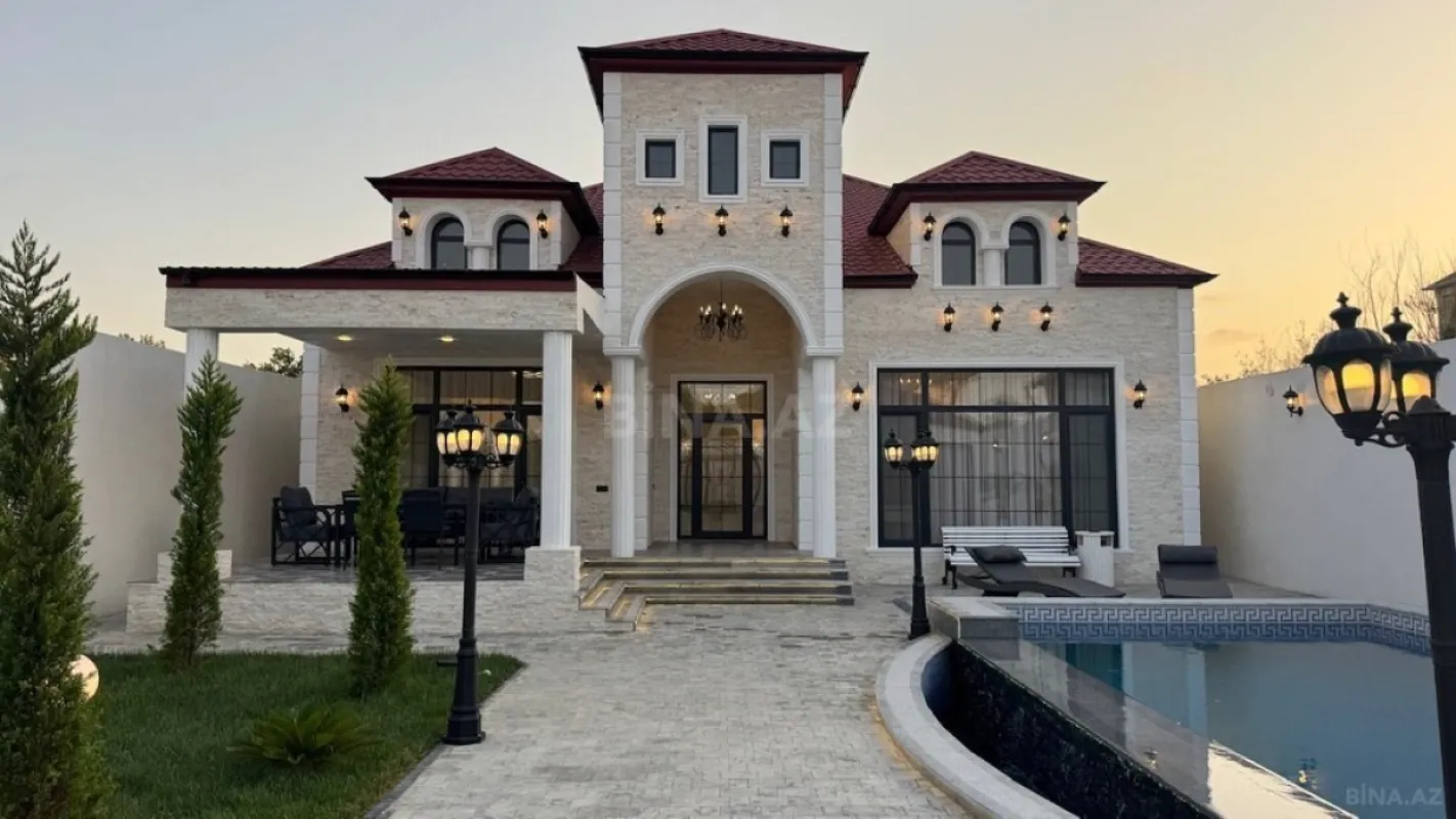 Satılır 5 otaqlı həyət evi 240 m²