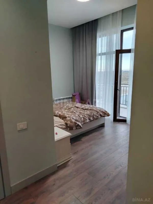 Kirayə verilir 5 otaqlı həyət evi 250 m²