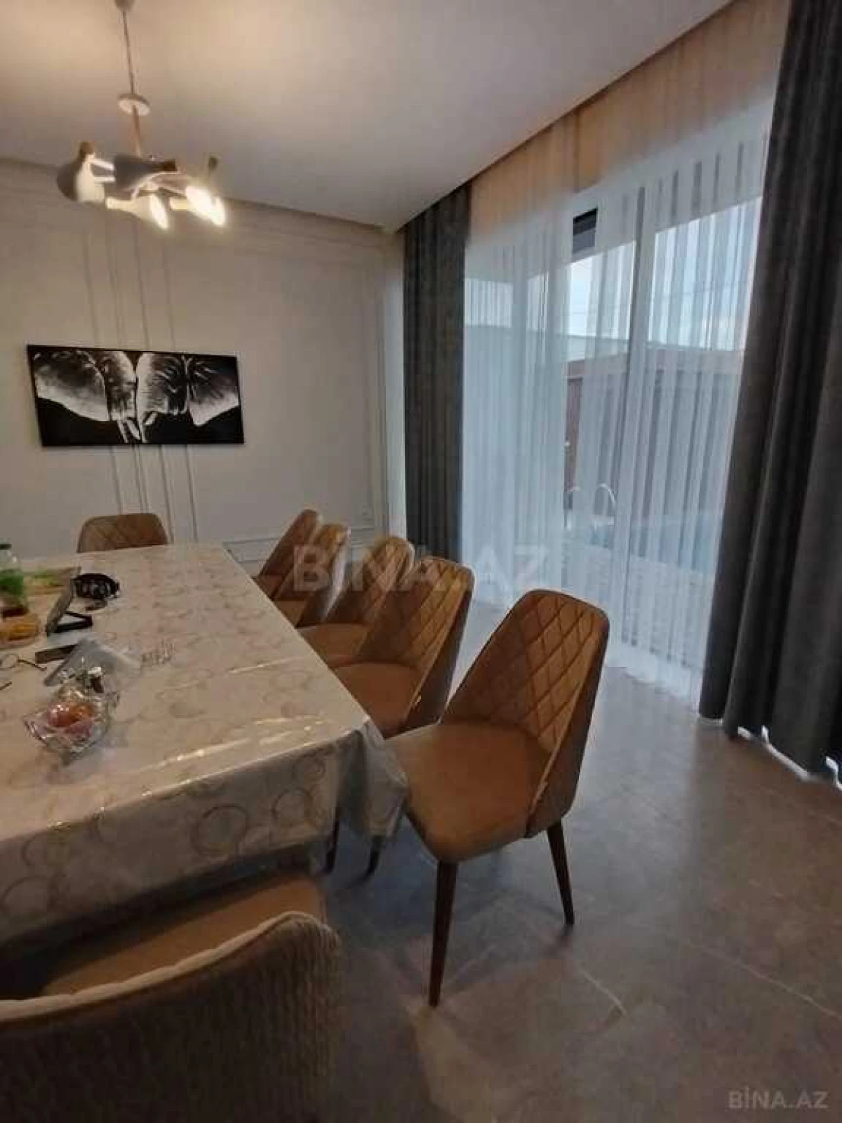 Kirayə verilir 5 otaqlı həyət evi 250 m²