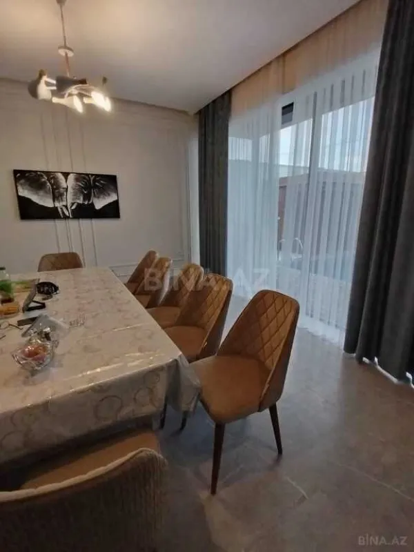 Kirayə verilir 5 otaqlı həyət evi 250 m²