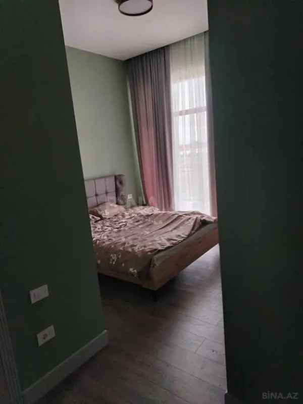 Kirayə verilir 5 otaqlı həyət evi 250 m²