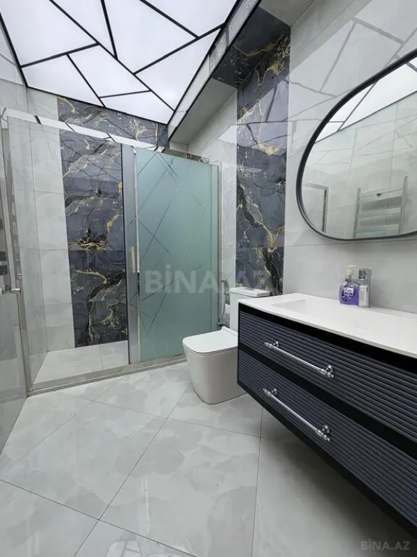 Satılır 4 otaqlı mənzil 170 m²