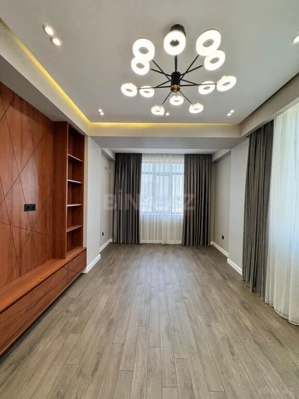 Satılır 2 otaqlı mənzil 63 m²