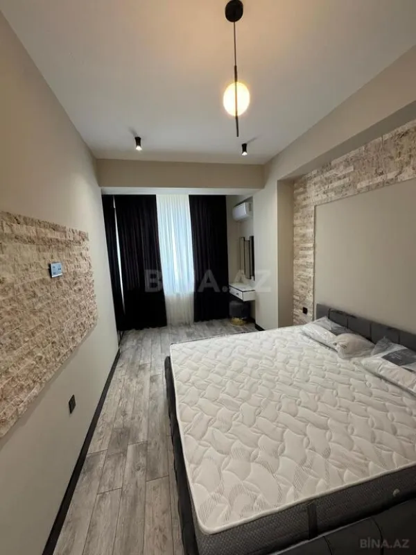 Kirayə verilir 3 otaqlı mənzil 132 m²