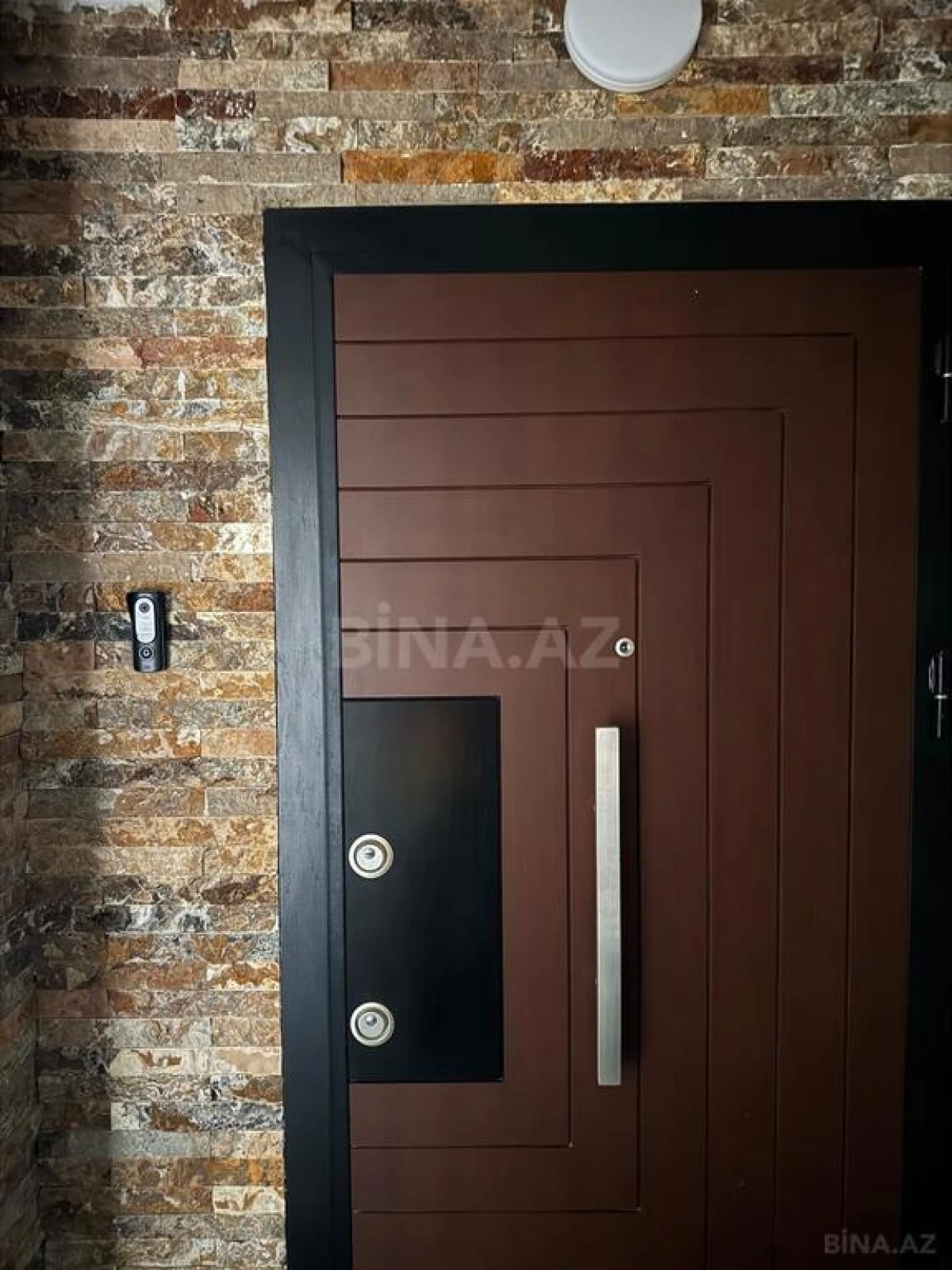 Kirayə verilir 3 otaqlı mənzil 132 m²