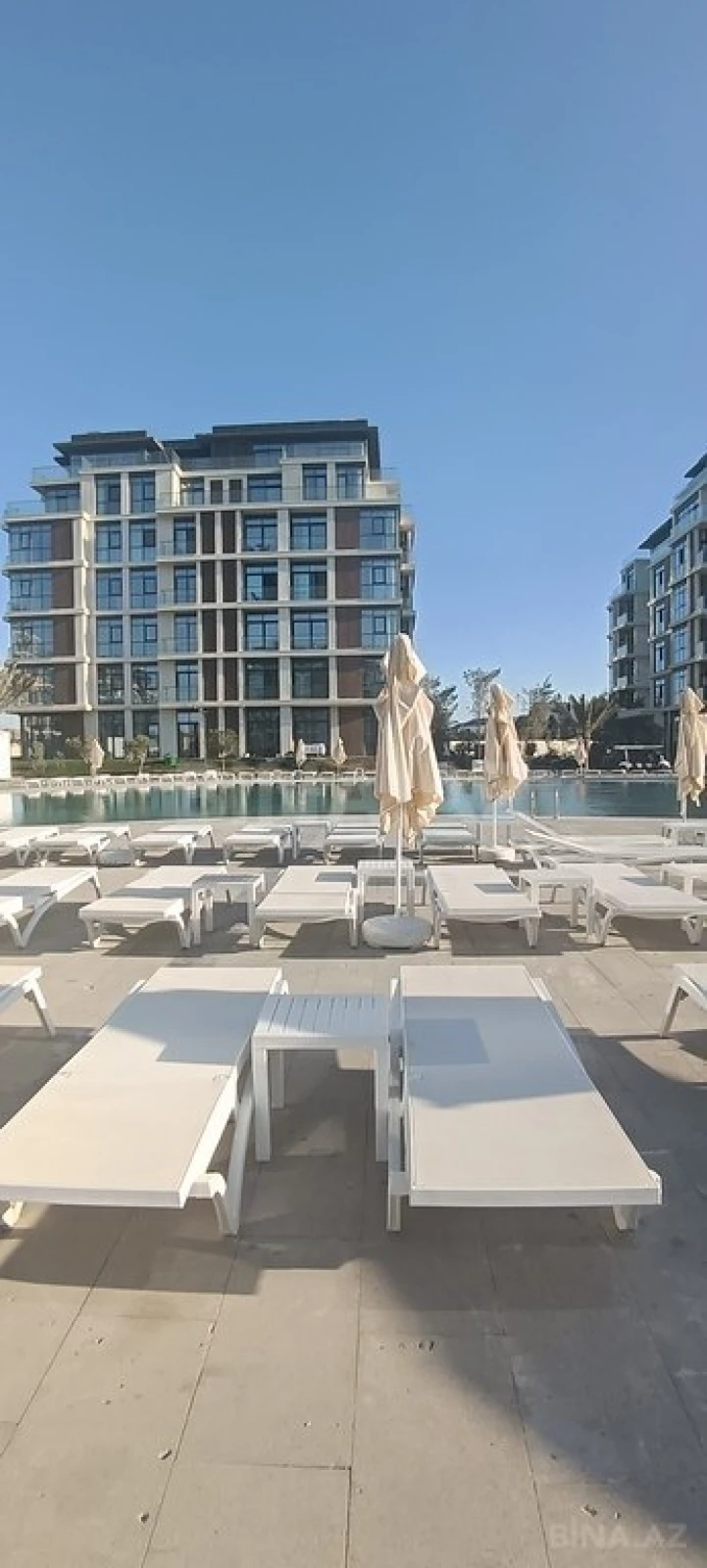 Kirayə verilir 3 otaqlı mənzil 133 m²