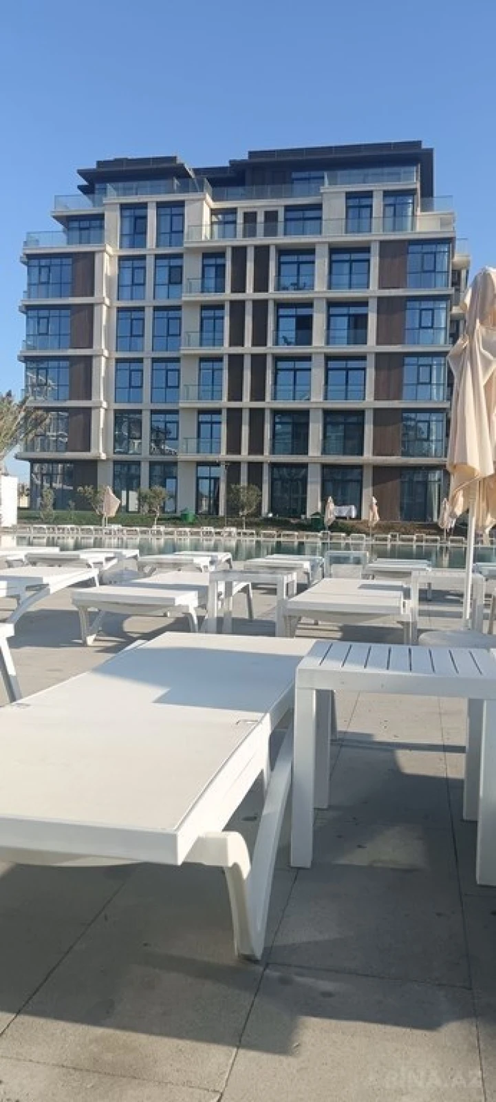 Kirayə verilir 3 otaqlı mənzil 133 m²