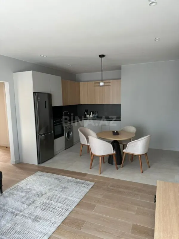 Kirayə verilir 3 otaqlı mənzil 133 m²
