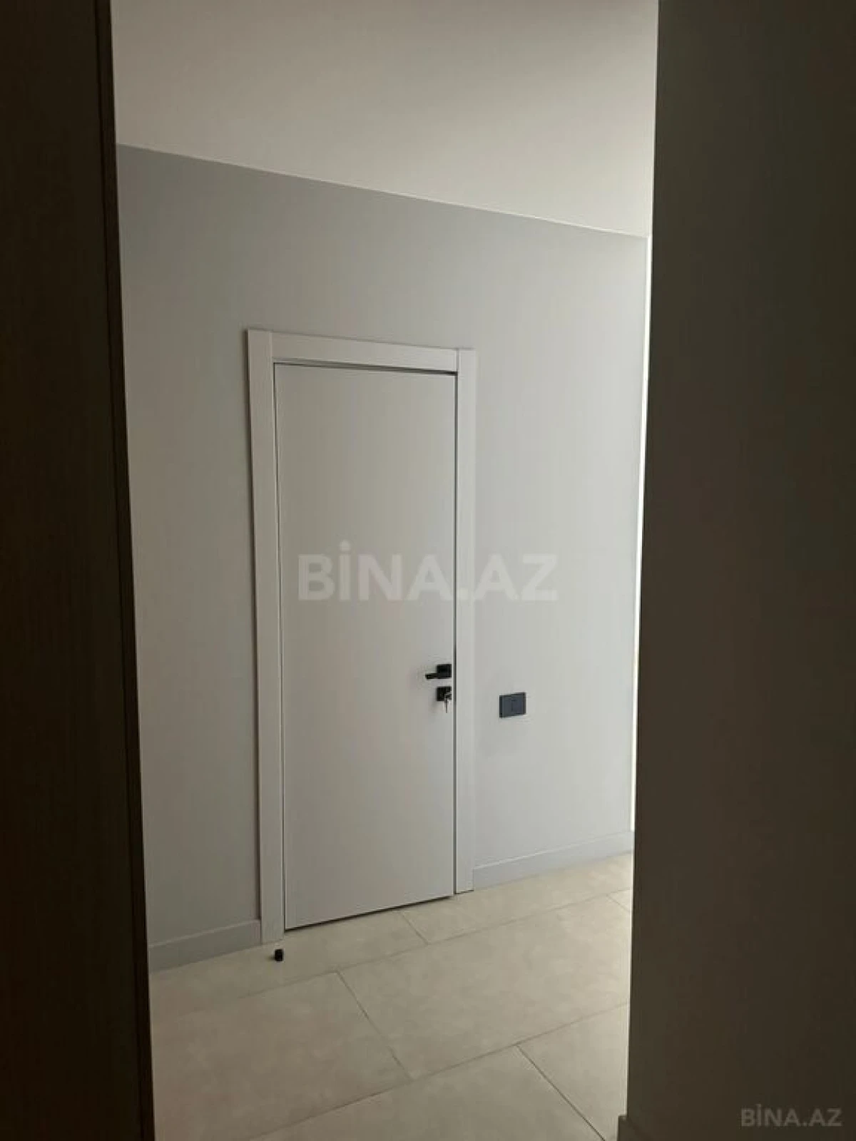 Kirayə verilir 3 otaqlı mənzil 133 m²