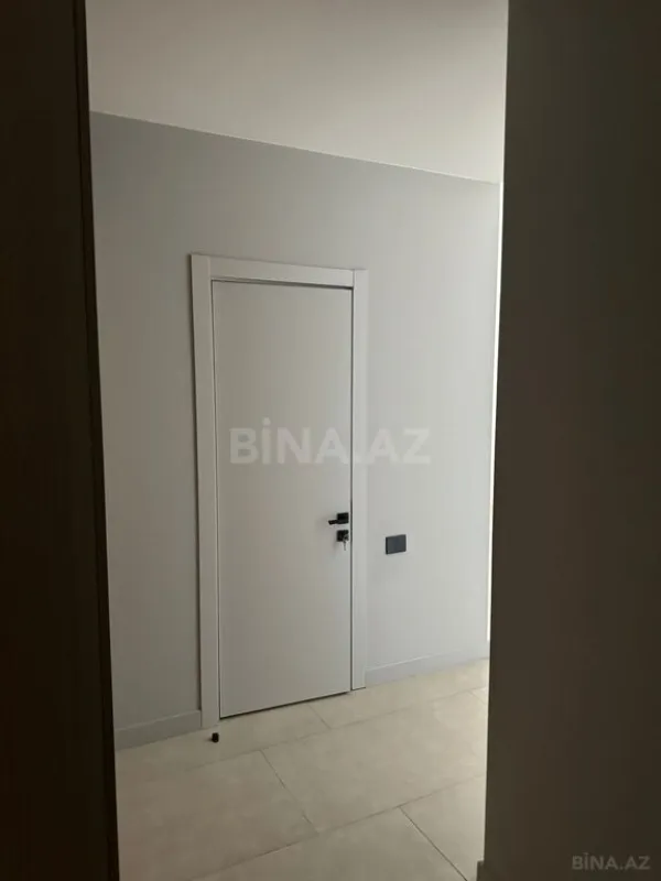 Kirayə verilir 3 otaqlı mənzil 133 m²