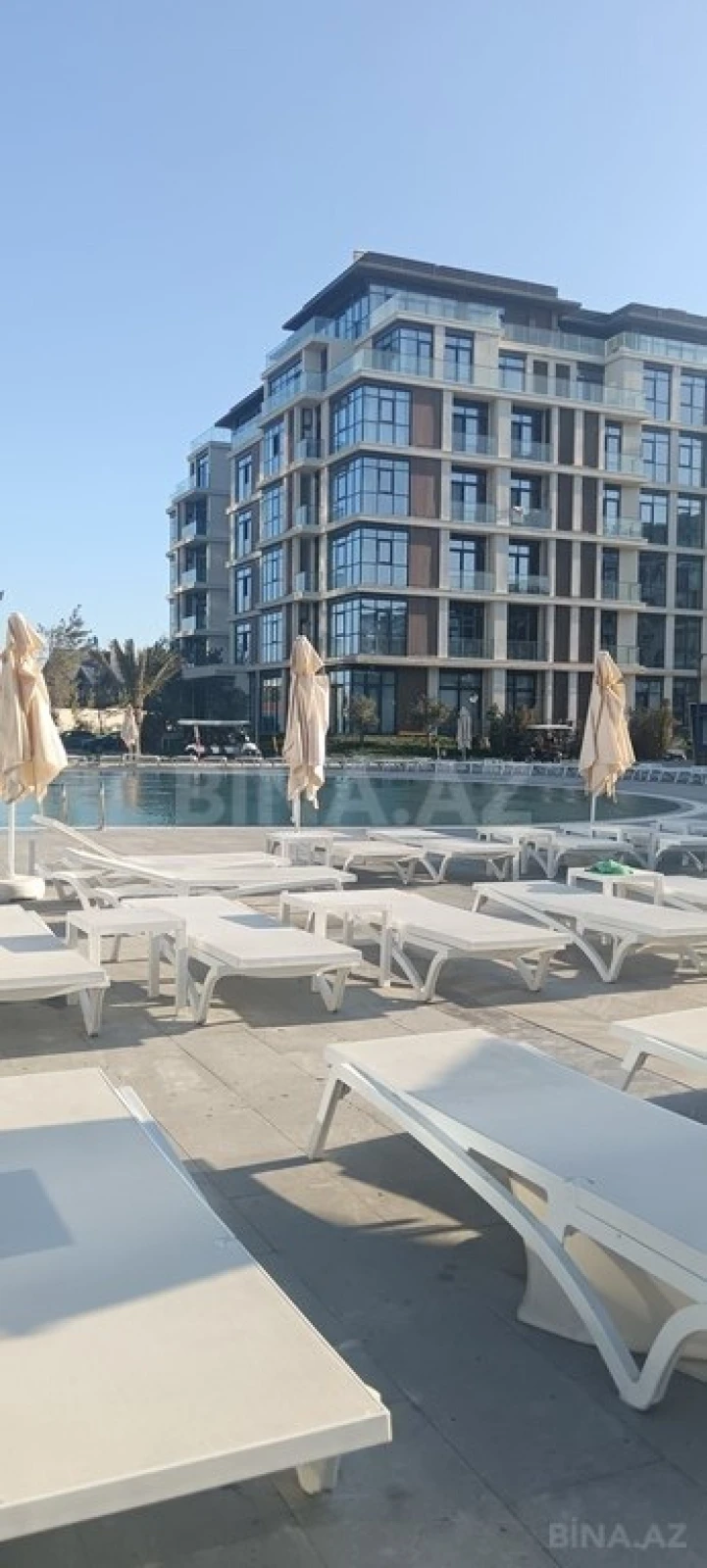 Kirayə verilir 3 otaqlı mənzil 133 m²