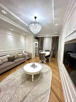 Satılır 3 otaqlı mənzil 140 m²