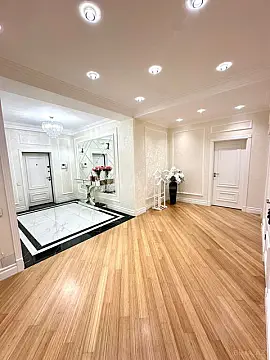 Satılır 3 otaqlı mənzil 140 m²