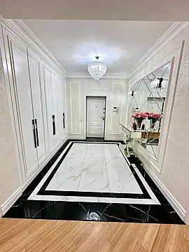 Satılır 3 otaqlı mənzil 140 m²