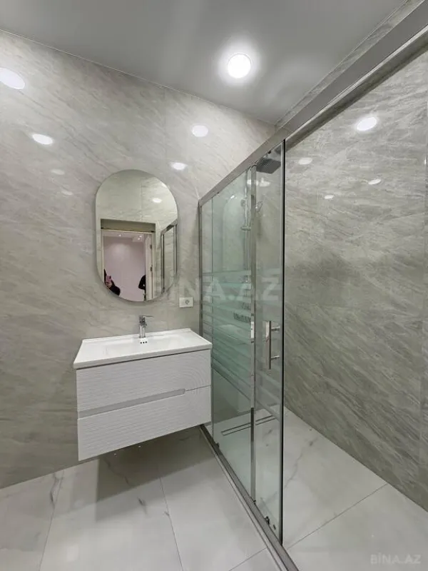Satılır 2 otaqlı mənzil 67 m²