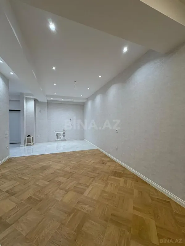 Satılır 2 otaqlı mənzil 67 m²