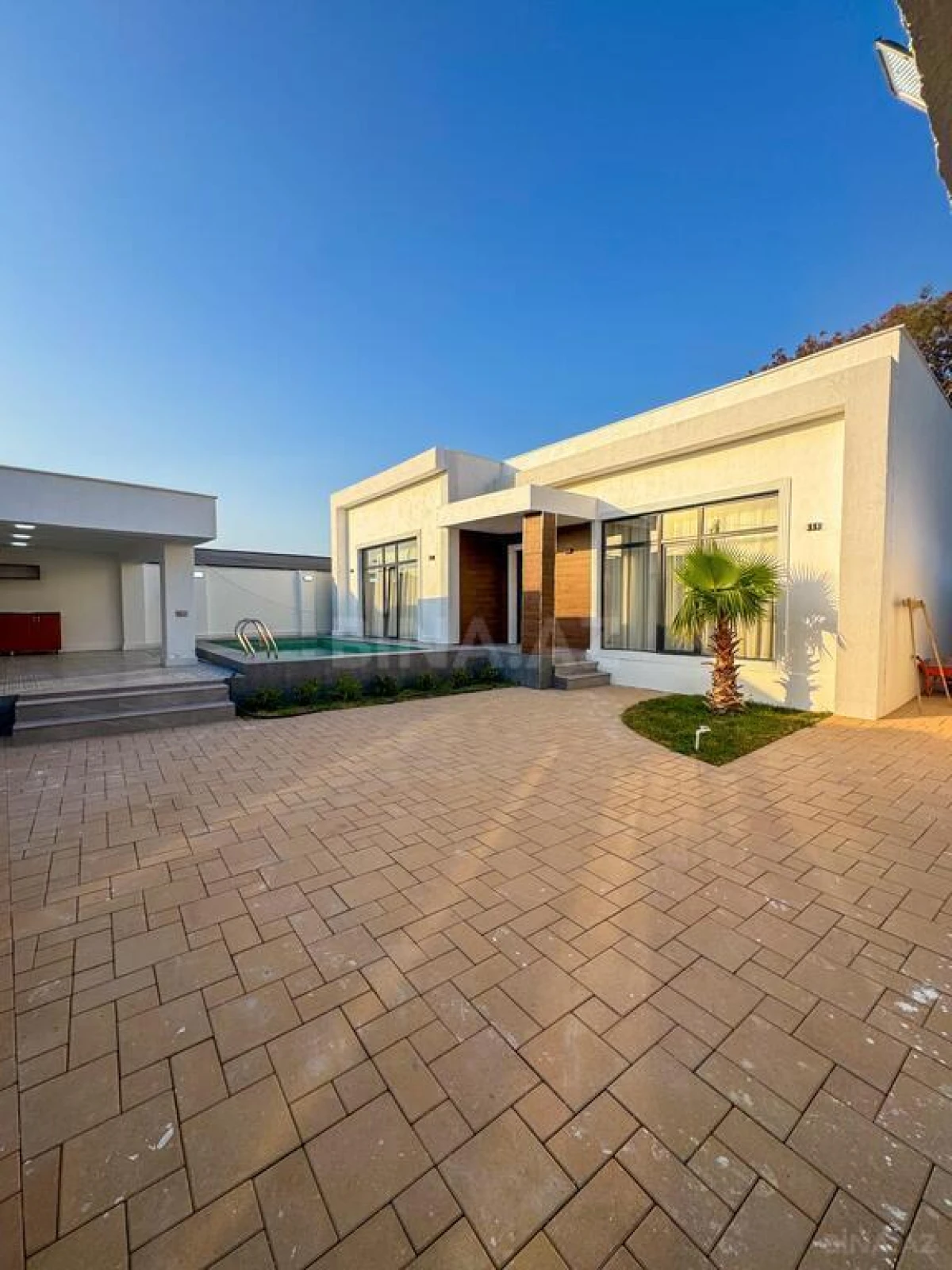 Satılır 4 otaqlı həyət evi 150 m²