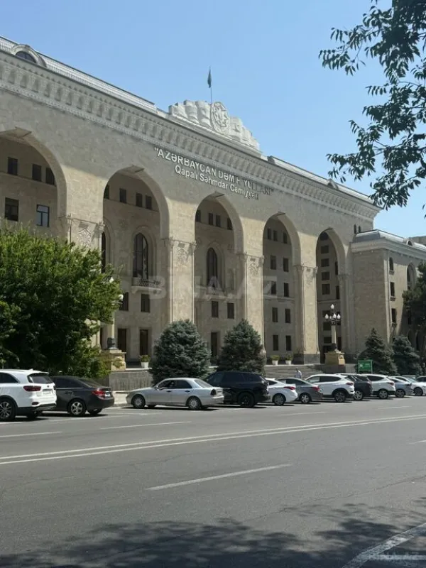 Satılır 3 otaqlı mənzil 90 m²