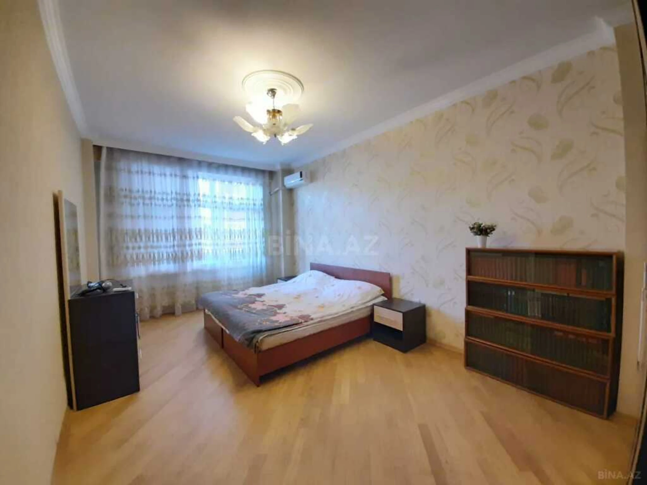 Satılır 3 otaqlı mənzil 90 m²