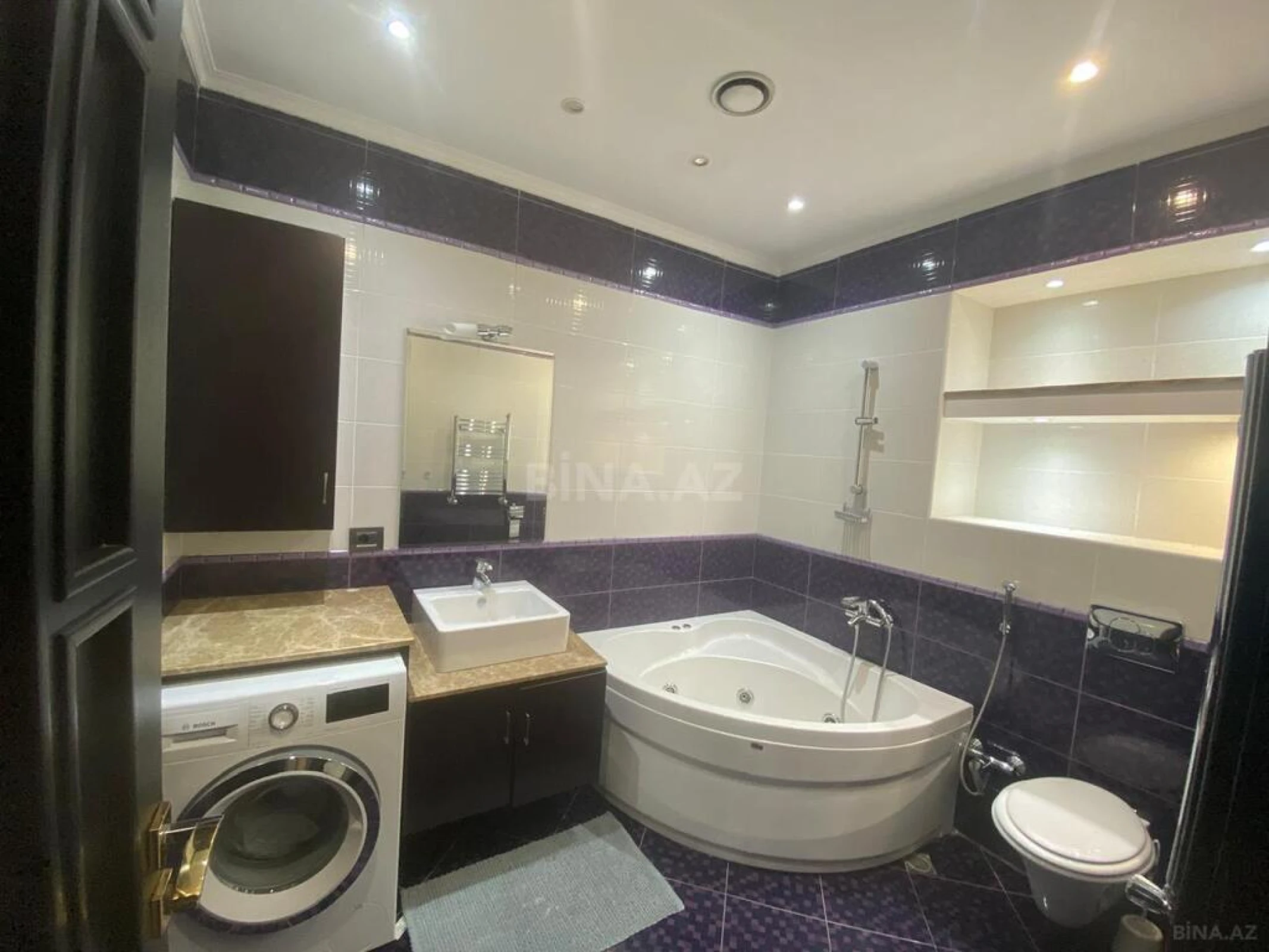 Kirayə verilir 4 otaqlı mənzil 230 m²