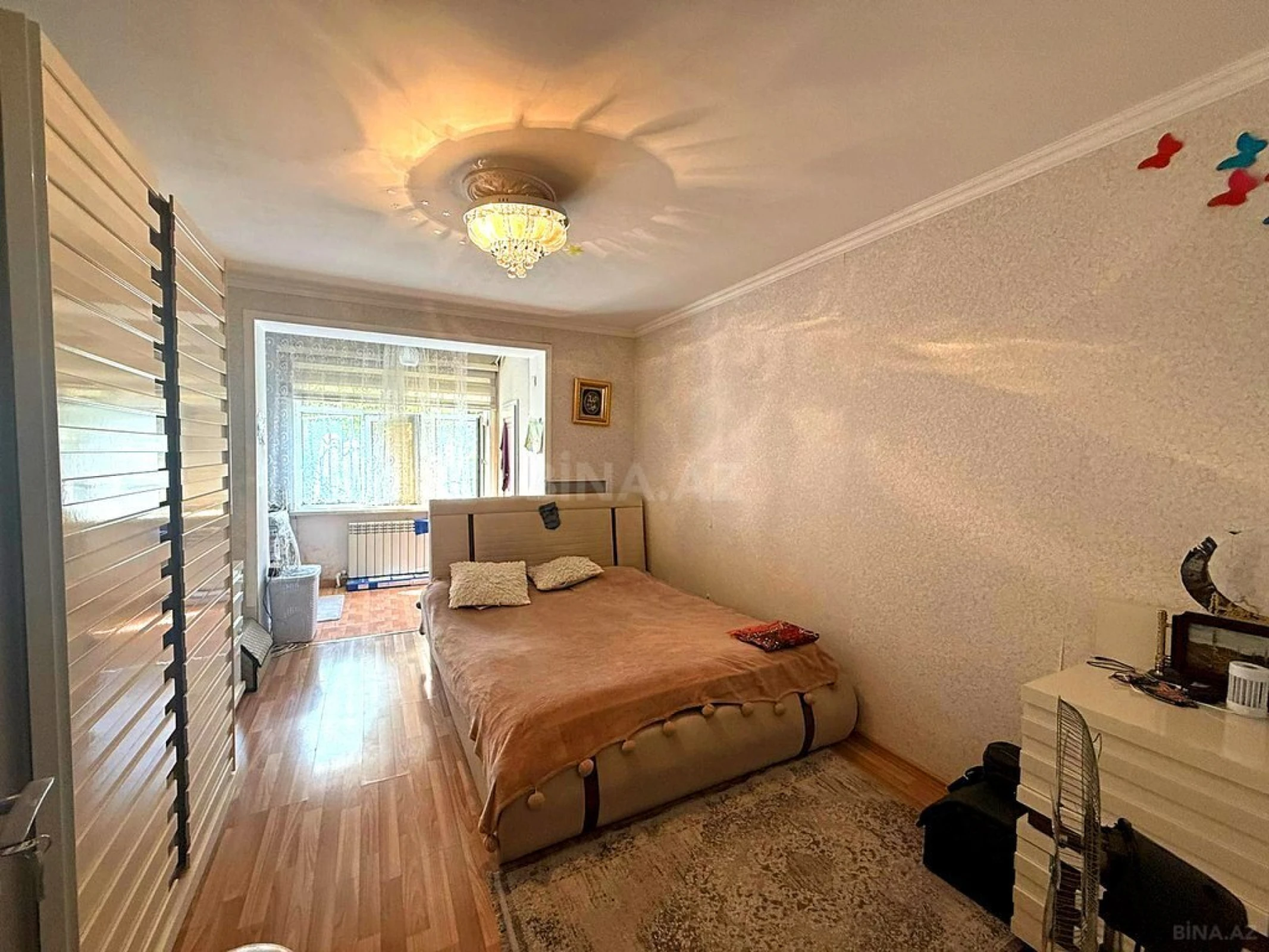 Satılır 5 otaqlı mənzil 120 m²