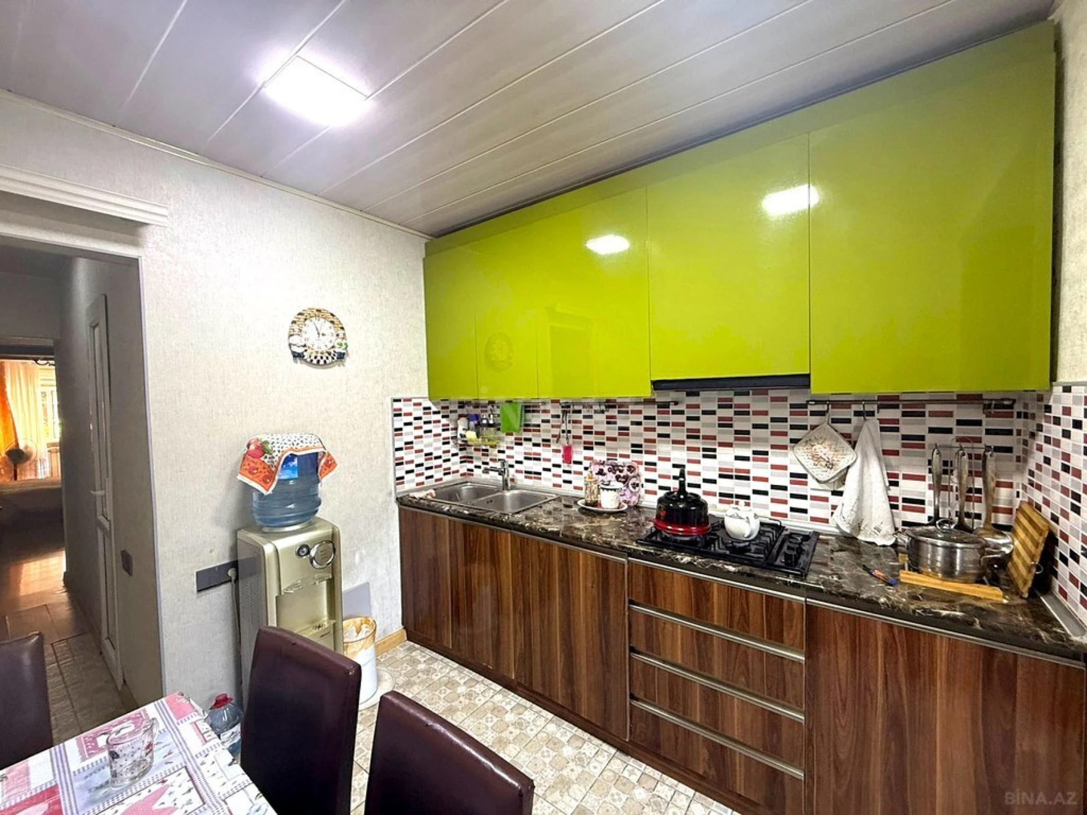 Satılır 5 otaqlı mənzil 120 m²