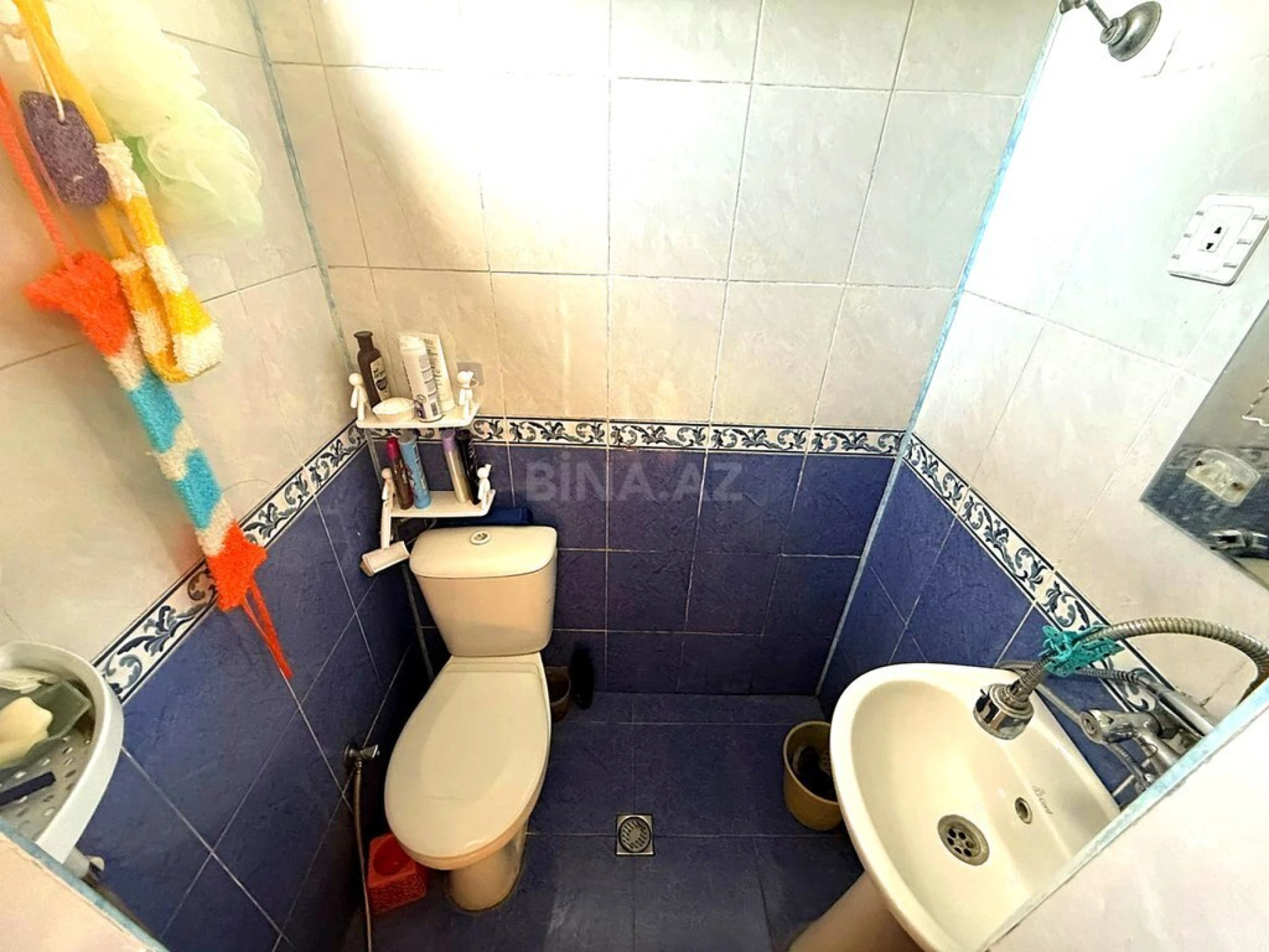 Satılır 5 otaqlı mənzil 120 m²
