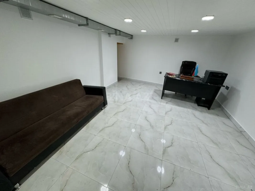 Satılır obyekt 35 m²