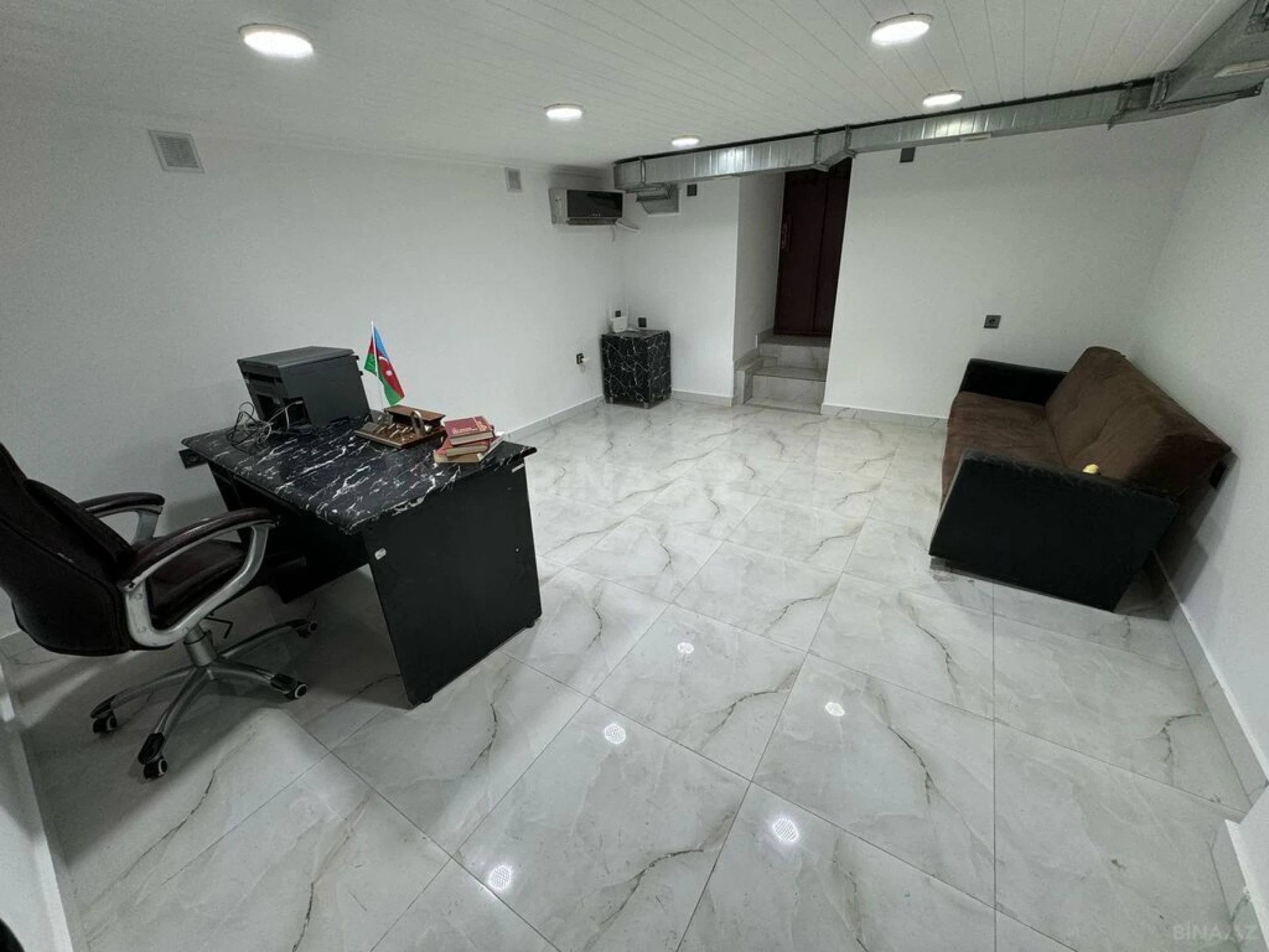 Satılır obyekt 35 m²