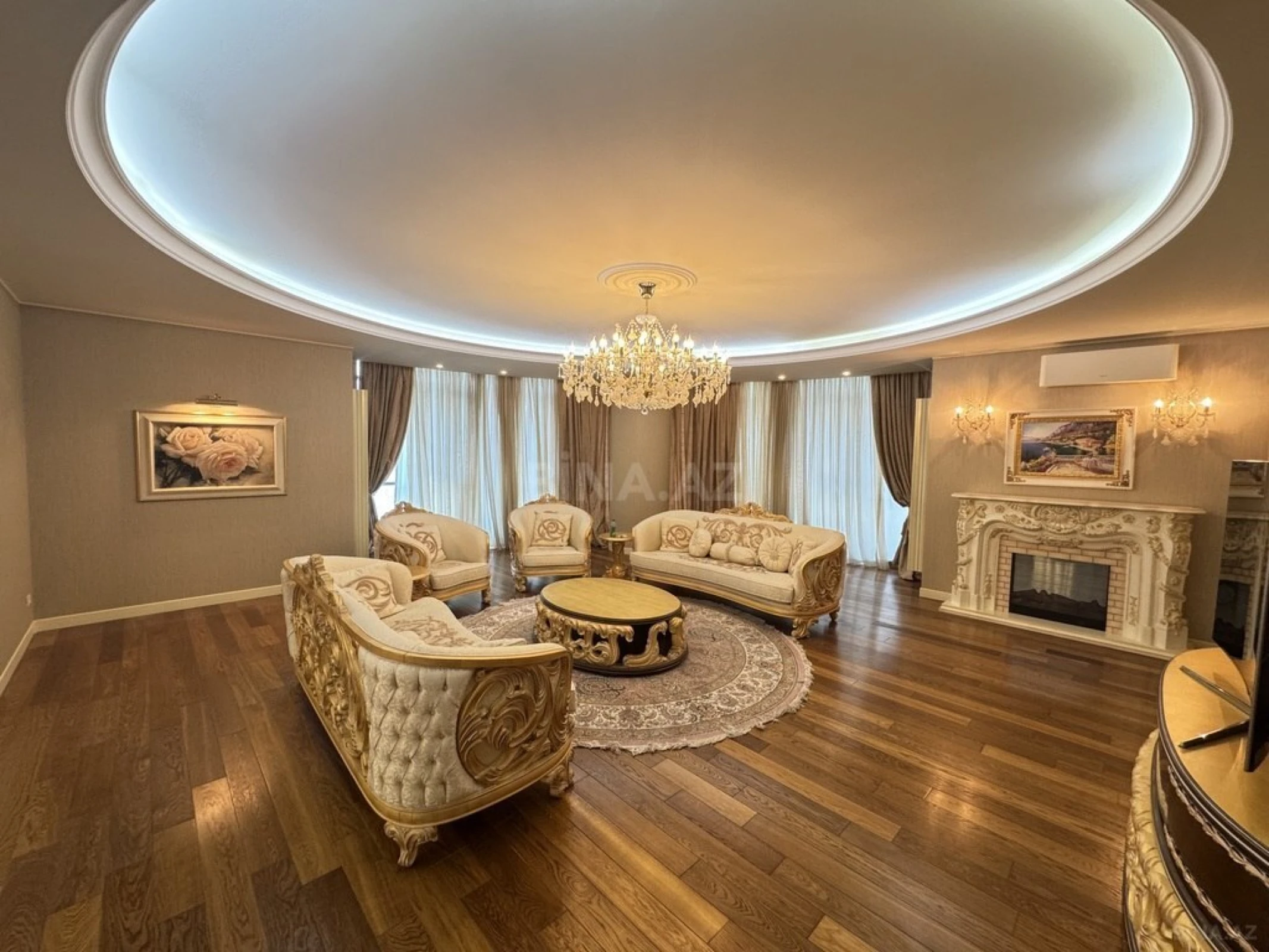 Satılır 6 otaqlı mənzil 470 m²