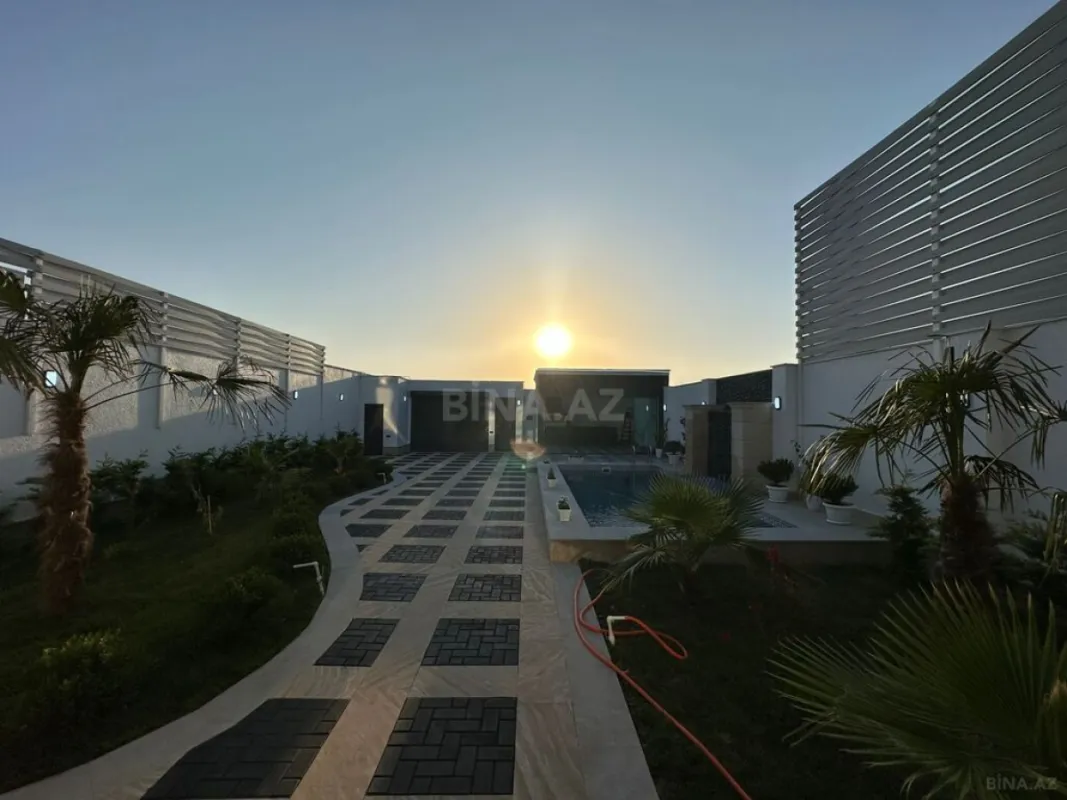 Satılır 5 otaqlı həyət evi 200 m²