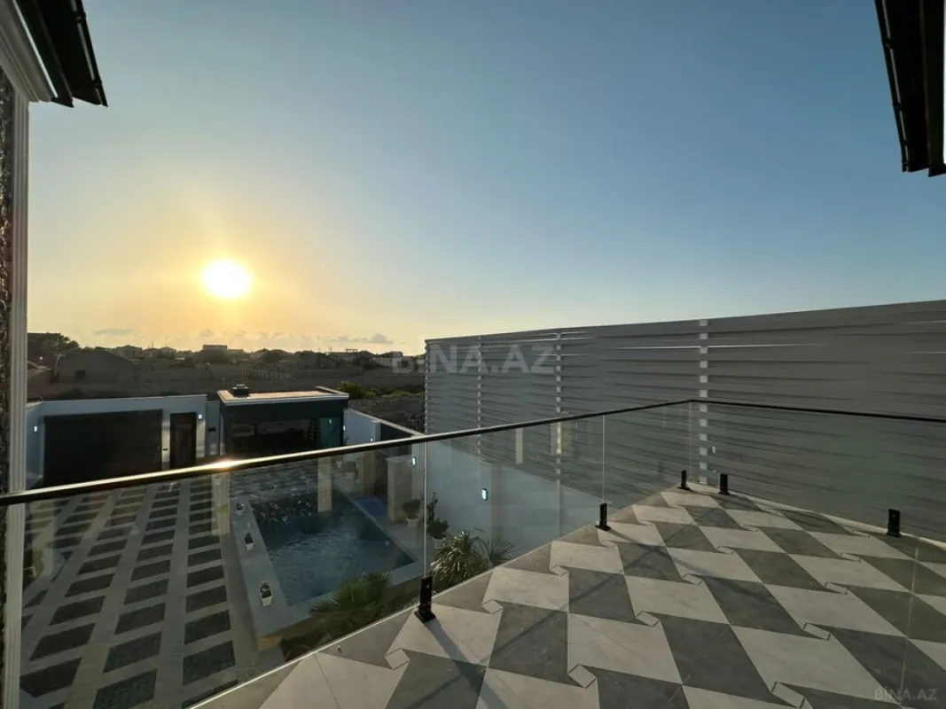 Satılır 5 otaqlı həyət evi 200 m²