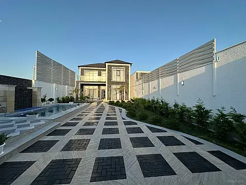 Satılır 5 otaqlı həyət evi 200 m²