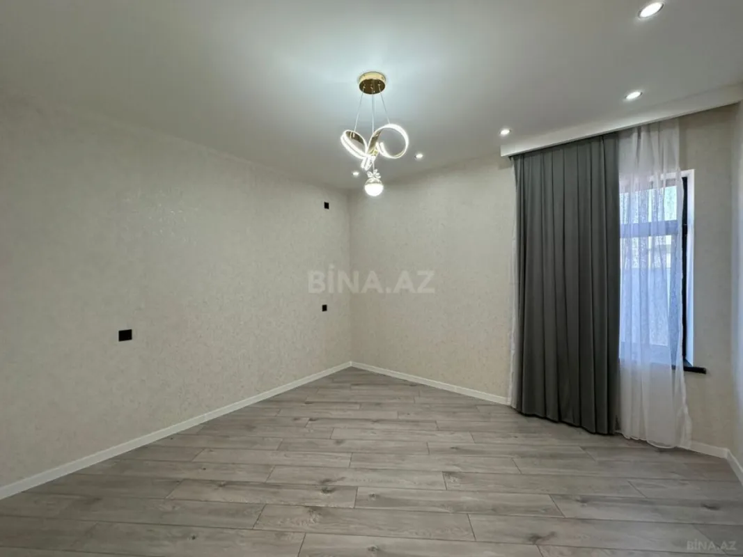 Satılır 5 otaqlı həyət evi 200 m²