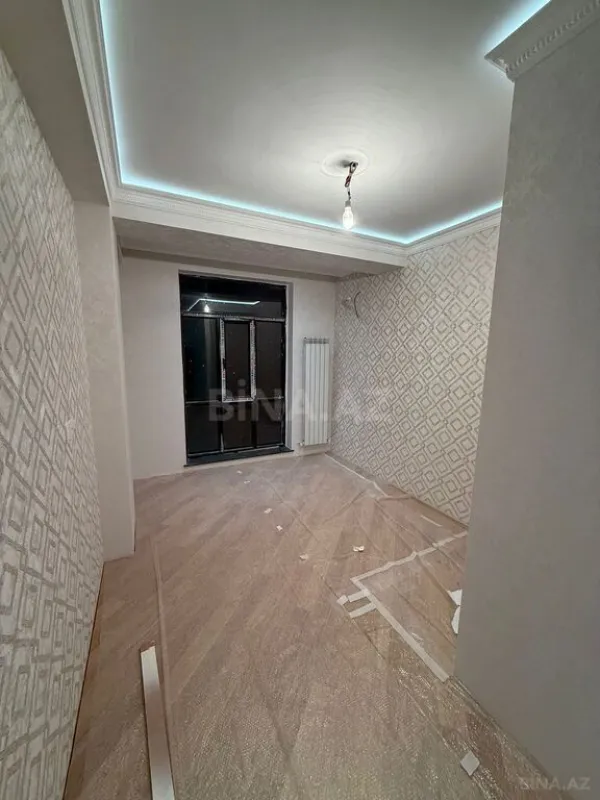 Satılır 3 otaqlı mənzil 150 m²