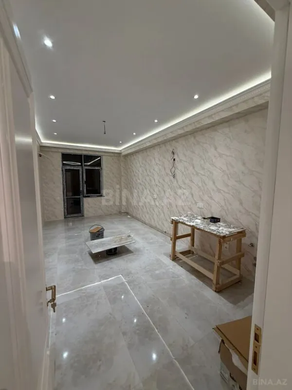 Satılır 3 otaqlı mənzil 150 m²