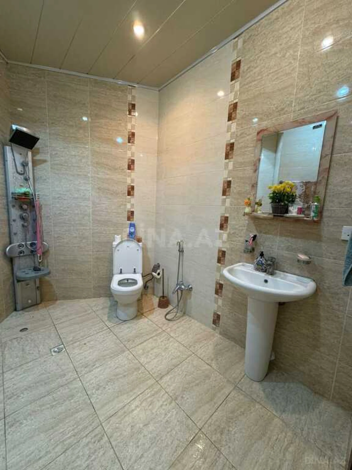 Satılır 3 otaqlı mənzil 160 m²