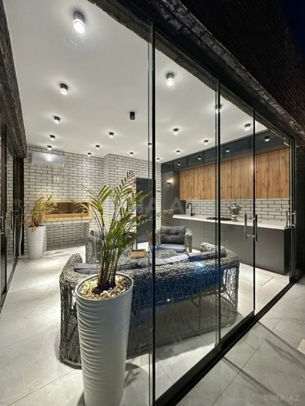 Kirayə verilir 5 otaqlı həyət evi 300 m²