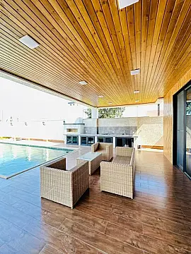 Kirayə verilir 4 otaqlı həyət evi 280 m²