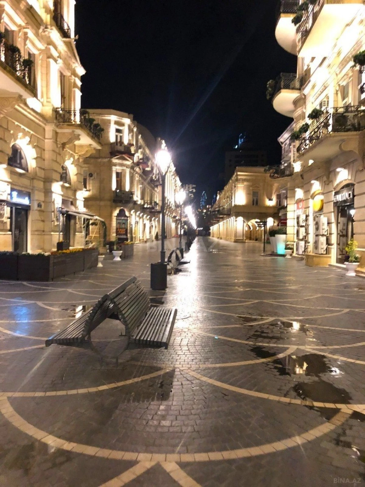 Satılır 2 otaqlı mənzil 65 m²