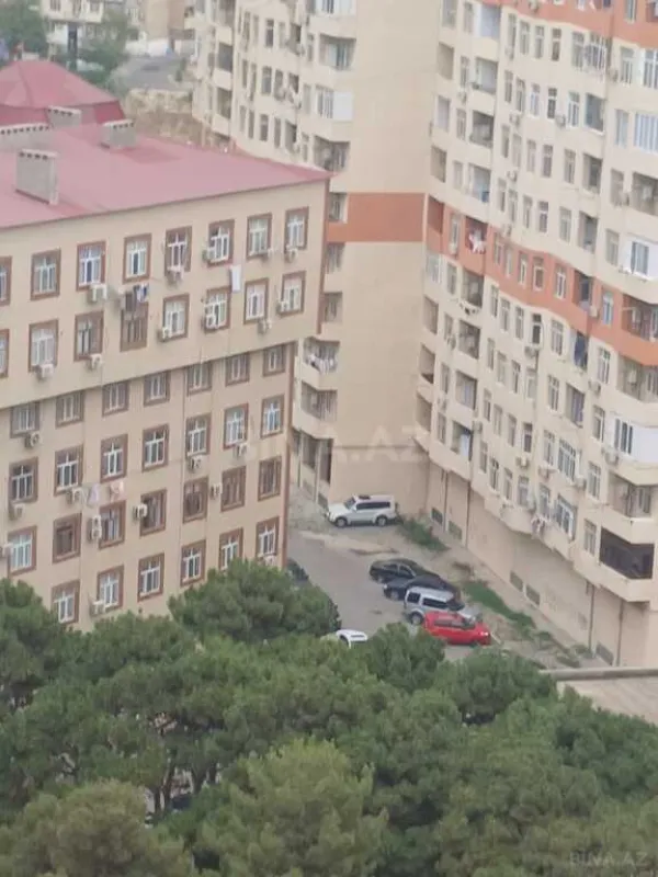 Satılır 3 otaqlı mənzil 83 m²