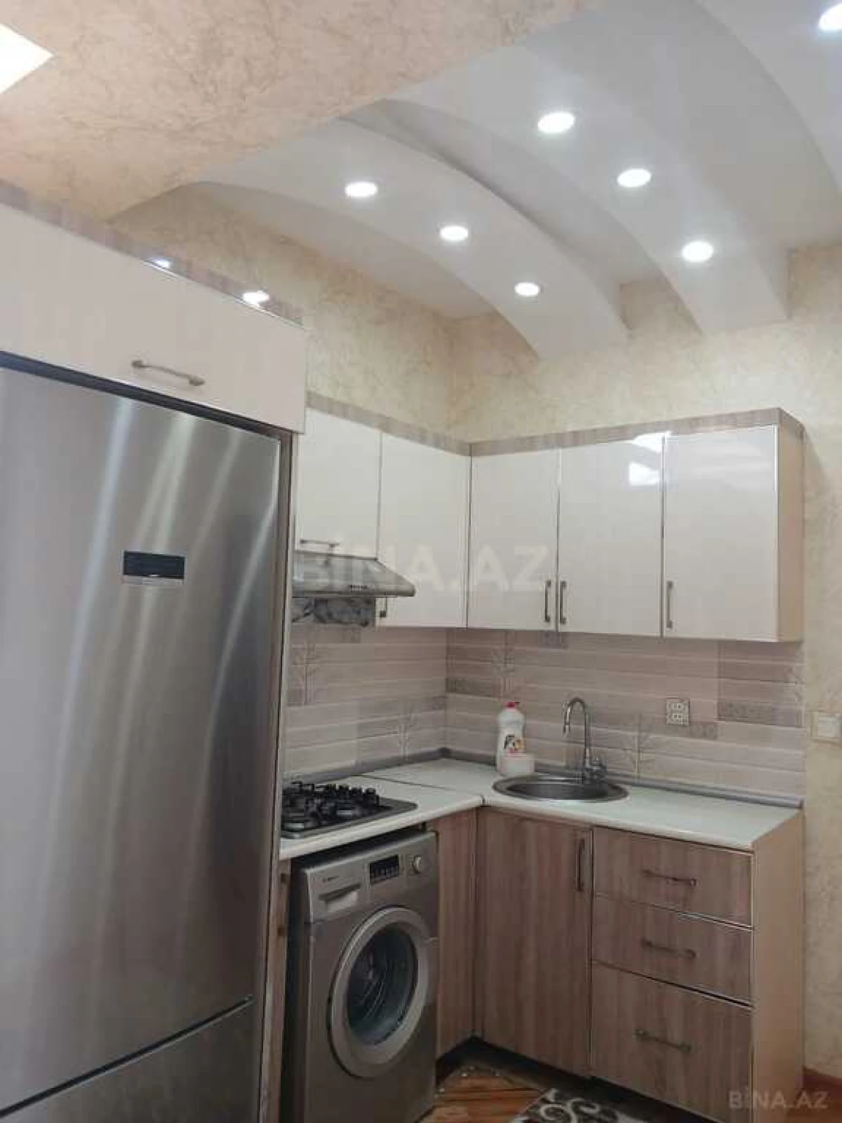 Satılır 3 otaqlı mənzil 83 m²