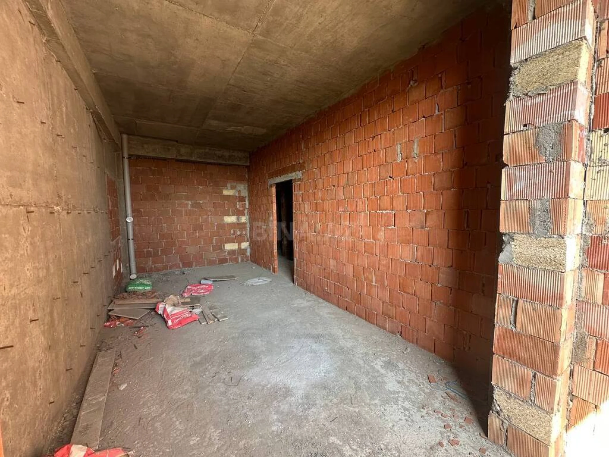 Satılır 1 otaqlı mənzil 50 m²