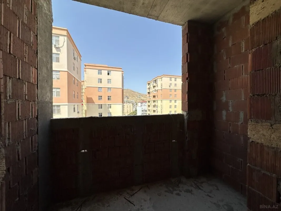 Satılır 2 otaqlı mənzil 69 m²