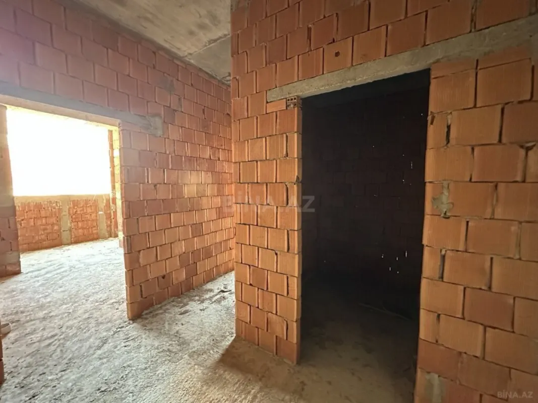 Satılır 2 otaqlı mənzil 69 m²