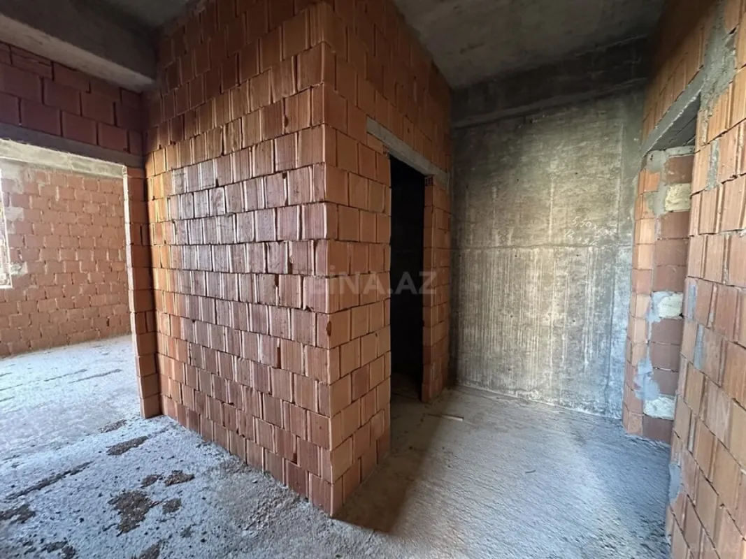 Satılır 2 otaqlı mənzil 69 m²