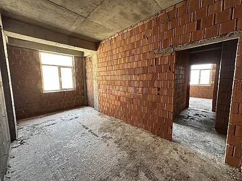 Satılır 2 otaqlı mənzil 69 m²